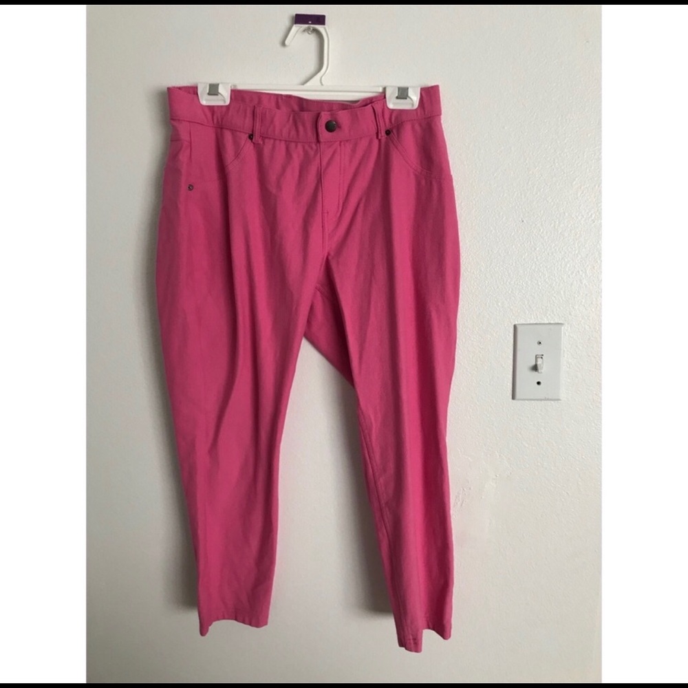 Hue pink pants! 💗